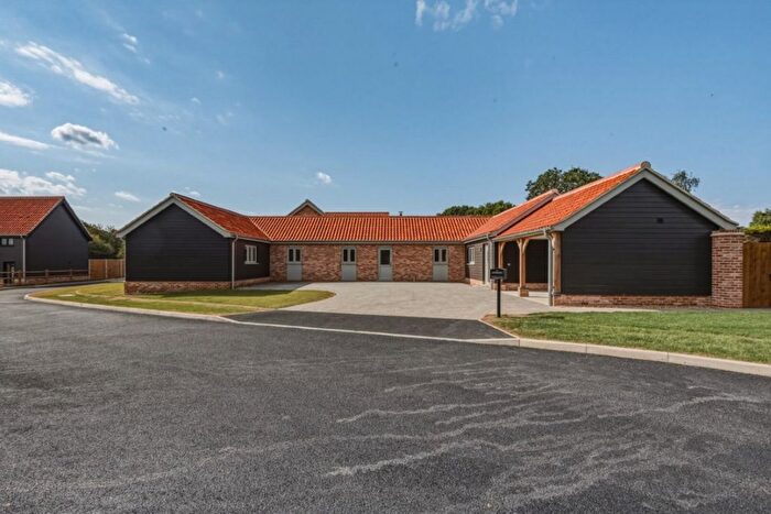 4 Bedroom Detached Bungalow For Sale In Nightingale Close, Knodishall, IP17