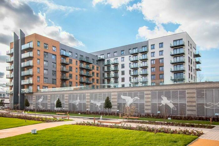 2 Bedroom Flat To Rent In Peninsula Quay, Pegasus Way, Gillingham, Kent, ME7