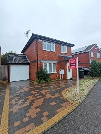 3 Bedroom Detached House To Rent In Hornbeam Close, Wellingborough, NN8