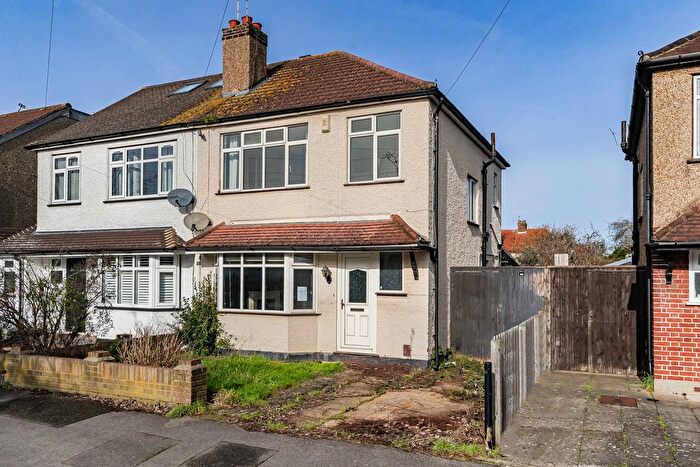 3 Bedroom Semi Detached House For Sale In Templedene Avenue, Staines-Upon-Thames, Surrey, TW18