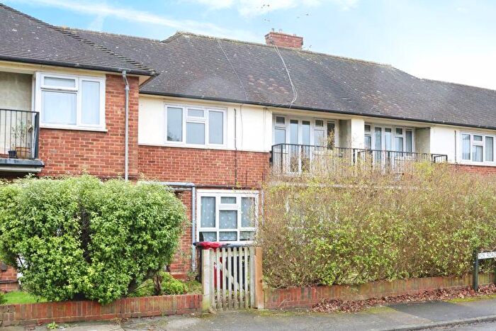 1 Bedroom Maisonette For Sale In Fox Road, Langley, SL3