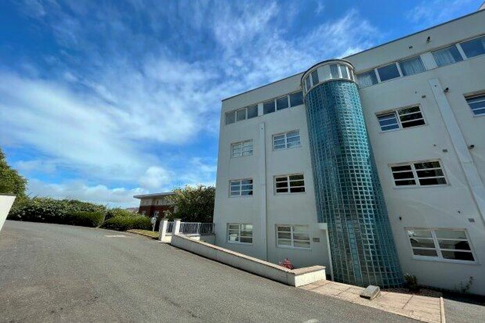 2 Bedroom Flat To Rent In The Reach, Shanklin, PO37