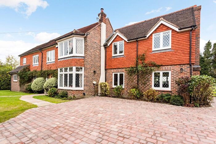5 Bedroom Flat To Rent In Etchingwood, Buxted, Uckfield, TN22
