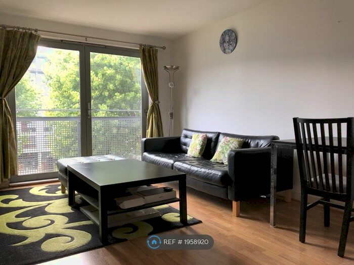 2 Bedroom Flat To Rent In Utah Building, London, SE13