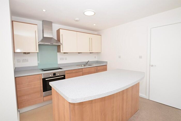 2 Bedroom Apartment To Rent In Smarts Lane, Loughton, IG10