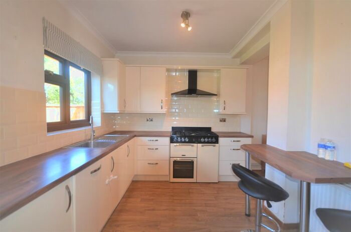 4 Bedroom Terraced House To Rent In Havering Gardens, RM6