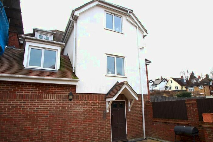 2 Bedroom Flat To Rent In Lower Road, Chorleywood, Rickmansworth, WD3