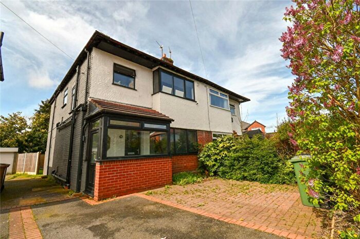 4 Bedroom Semi Detached House For Sale In Kindale Road, Prenton, CH43