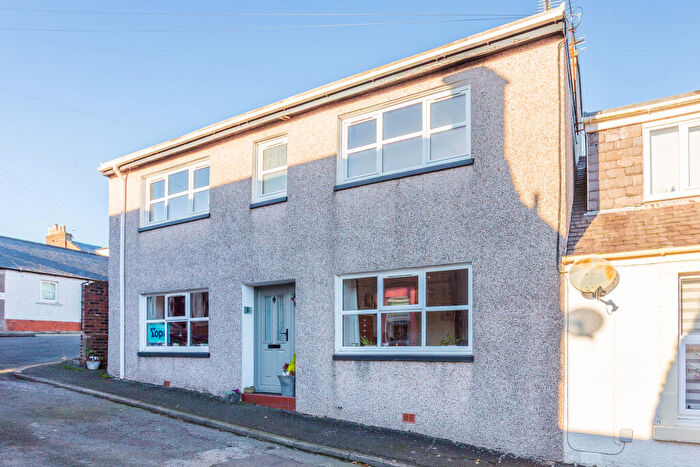 4 Bedroom End Of Terrace House For Sale In Well Street, Lockerbie, DG11