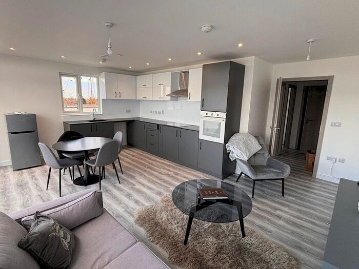 2 Bedroom Apartment To Rent In The Wells Road, Nottingham, Nottinghamshire, NG3