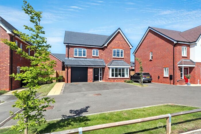 5 Bedroom Detached House For Sale In Chancellor Court, Nuneaton, CV11