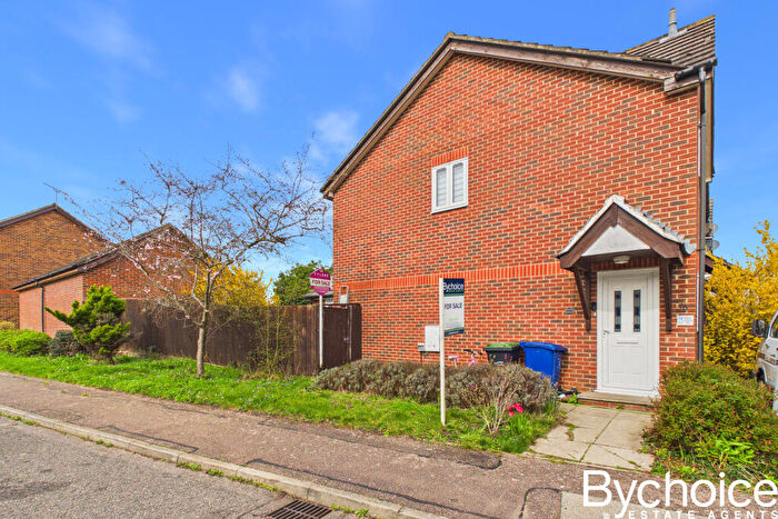3 Bedroom End Of Terrace House For Sale In Hempstead Road, Haverhill, Suffolk, CB9