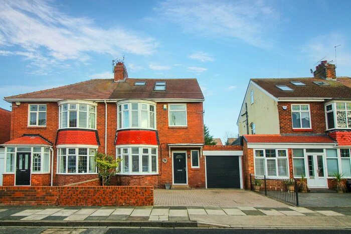 4 Bedroom Semi-Detached House For Sale In Gorsedene Road, Whitley Bay, NE26