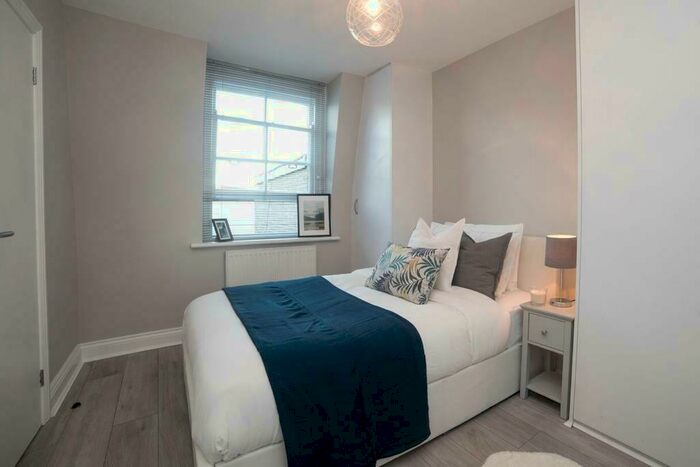 Studio To Rent In Finchley Road, London, NW3