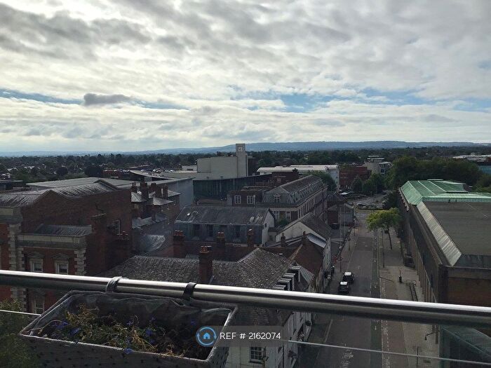 3 Bedroom Flat To Rent In Great Western Street, Aylesbury, HP20