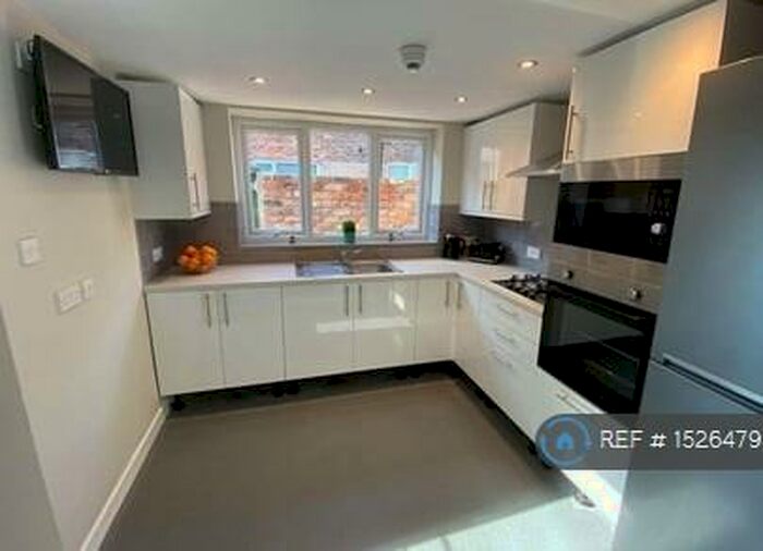 5 Bedroom Terraced House To Rent In Blantyre Road, Liverpool, L15