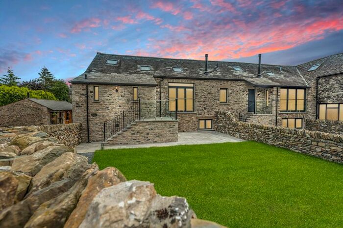 3 Bedroom Barn Conversion For Sale In Stainton, LA8