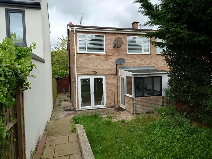 3 Bedroom Terraced House To Rent In North End, Higham Ferrers, NN10