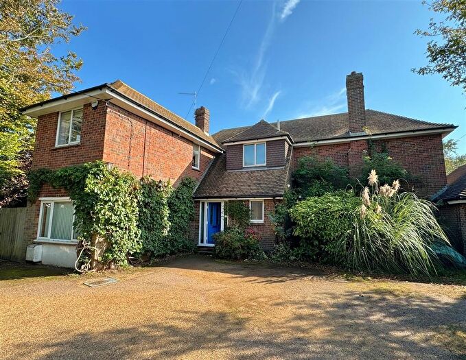 4 Bedroom Detached House For Sale In St. Andrew's Road, Littlestone, New Romney, Kent, TN28