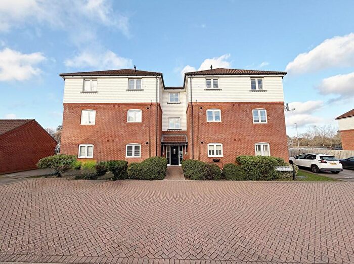 2 Bedroom Flat For Sale In Normandy Road, Fareham, PO14