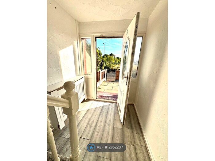3 Bedroom Terraced House To Rent In Wilmcote Road, Manchester, M40
