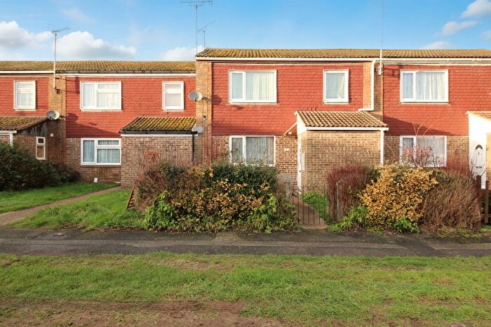 3 Bedroom Terraced House For Sale In Beecholme Drive, Kennington, TN24