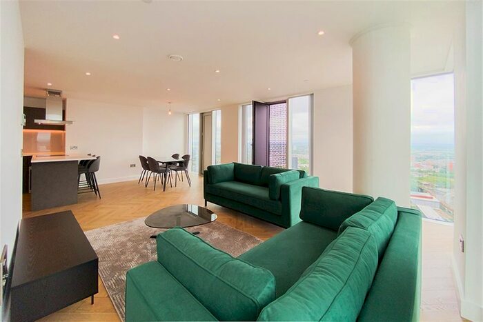 3 Bedroom Flat To Rent In Chester Road, Manchester, M15