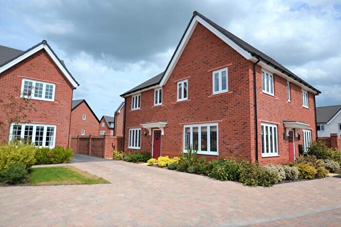 3 Bedroom Semi Detached House For Sale In Bluebell Road, Holmes Chapel, CW4