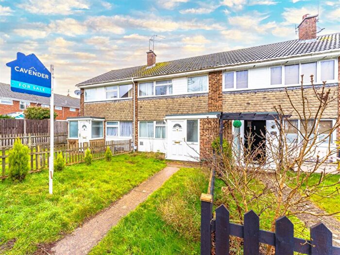 3 Bedroom Terraced House To Rent In Burden Way, Guildford, GU2