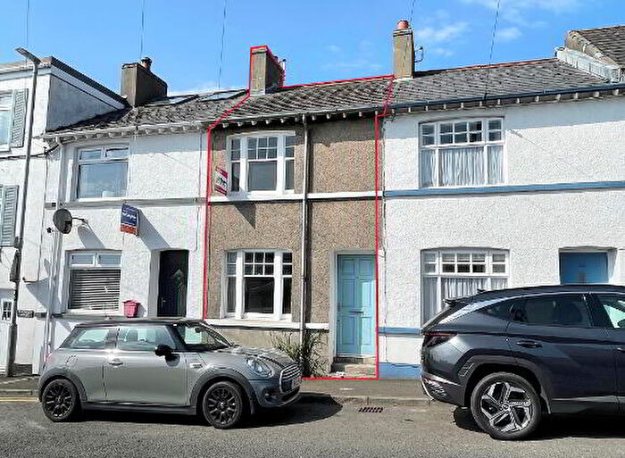 3 Bedroom Mid Terraced House For Sale In North Street, Ballycastle, BT54