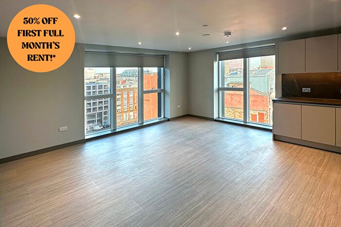 3 Bedroom Apartment To Rent In Candleriggs, Trongate, Glasgow, G1