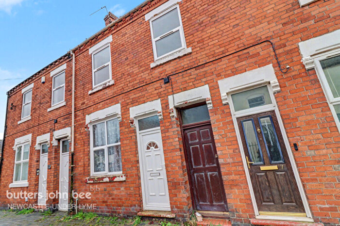 3 Bedroom Terraced House For Sale In The Rookery, Newcastle, ST5