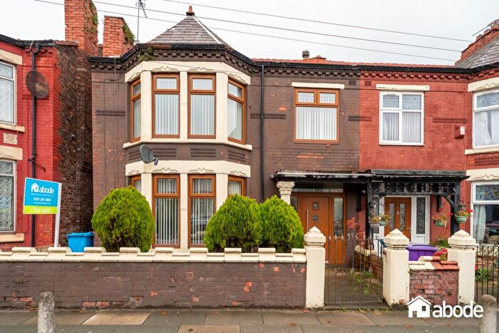 4 Bedroom End Of Terrace House For Sale In Queens Drive, Walton, Liverpool, L4