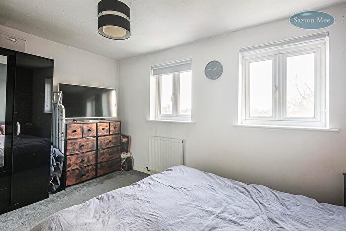 2 Bedroom Semi-Detached House For Sale In Fretson Road South, Sheffield, S2