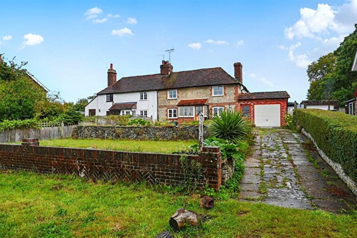 3 Bedroom Semi-Detached House For Sale In Henfield Common North, Henfield, BN5