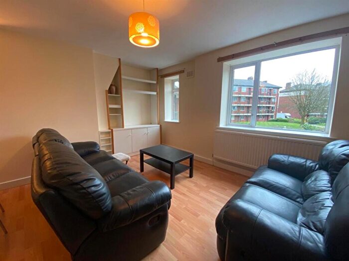 2 Bedroom Apartment To Rent In Melmerby Court, Eccles New Road, Salford, M5
