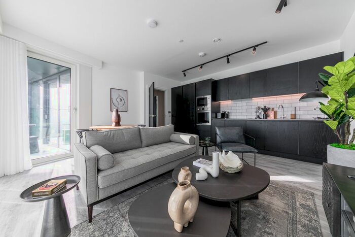 1 Bedroom Flat To Rent In Portal Way, London, W3