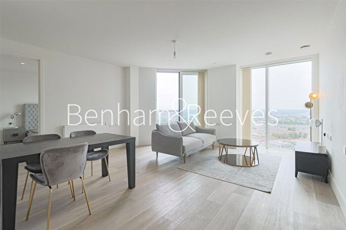 2 Bedroom Flat To Rent In Hale Works Apartments, Daneland Walk, London, N17