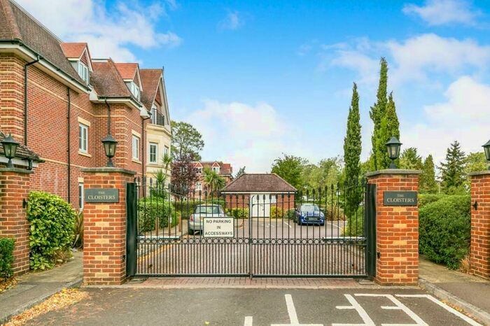 2 Bedroom Apartment To Rent In London Road, Guildford, GU1