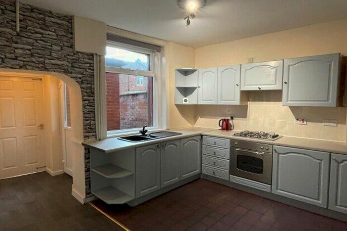 2 Bedroom Property To Rent In Cottam Street, Bury, BL8