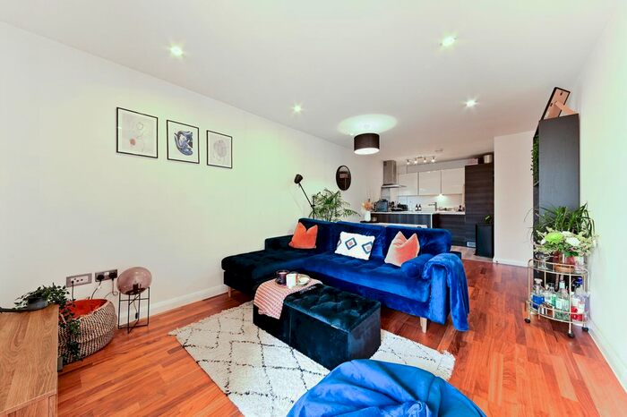 1 Bedroom Flat To Rent In Stanley Road, London, SW19