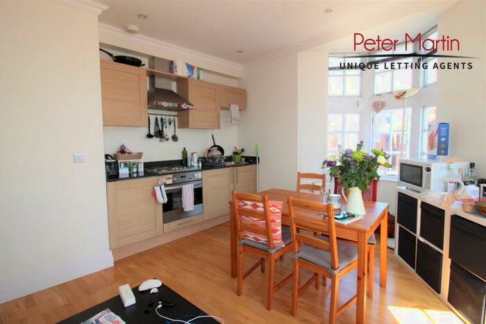 1 Bedroom Apartment To Rent In Golders Green Crescent, Golders Green, NW11