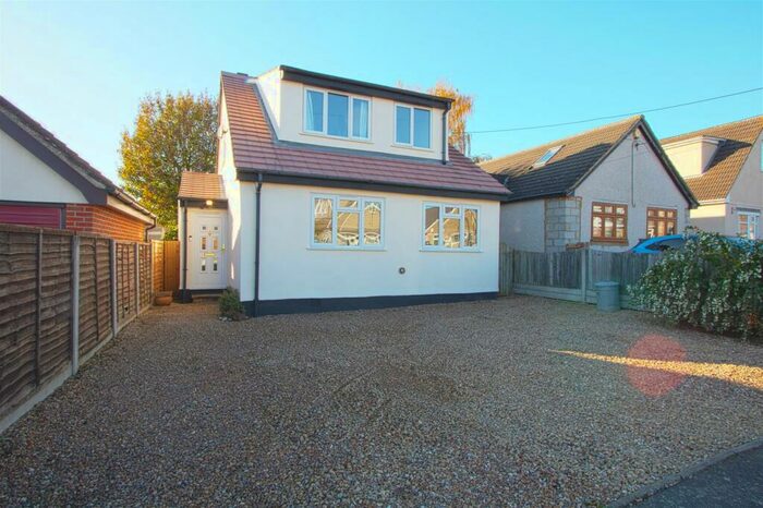 4 Bedroom Detached House To Rent In Margeth Road, Billericay, CM12
