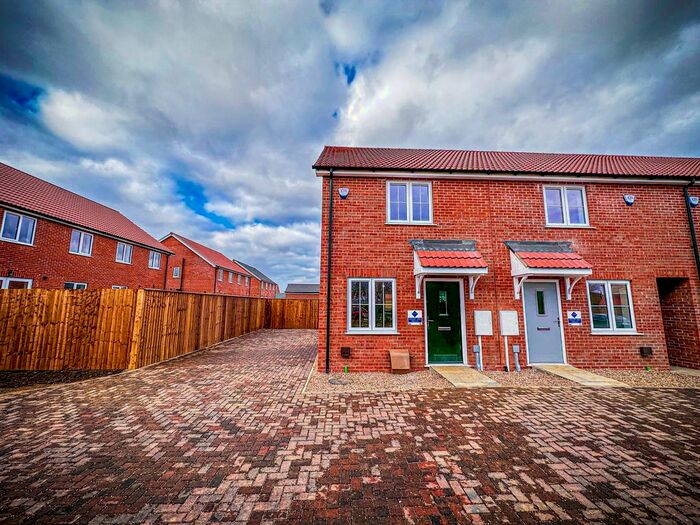 2 Bedroom End Of Terrace House To Rent In Sacre Place, Branston, Lincoln, LN4