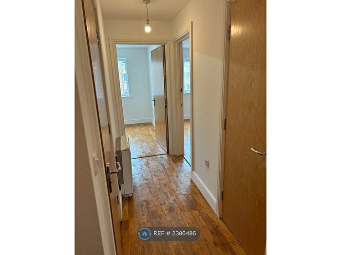 2 Bedroom Flat To Rent In Culpepper Close, London, N18