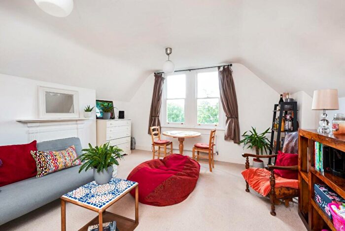 2 Bedroom Apartment To Rent In Combe Park, Bath, BA1