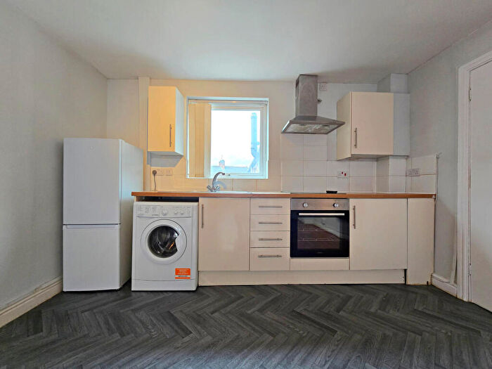 1 Bedroom Flat To Rent In Railway Terrace, Rugby, CV21