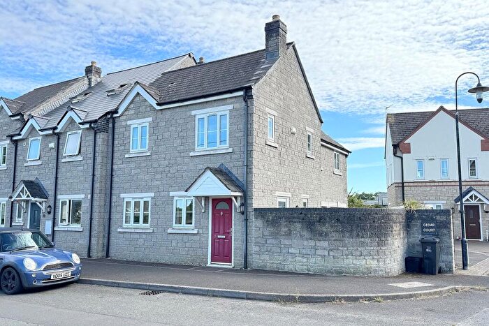 3 Bedroom End Of Terrace House For Sale In Cedar Court, The Avenue, Sparkford, Somerset, BA22