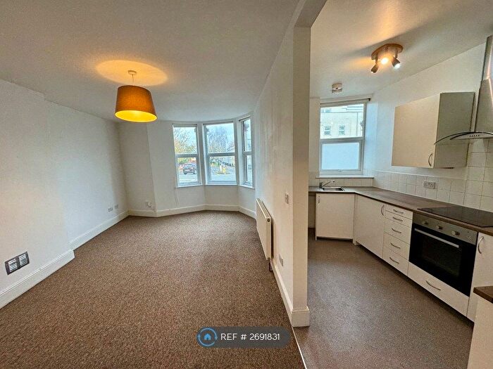 2 Bedroom Flat To Rent In Montpelier, Bristol, BS2