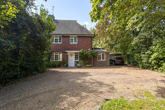 3 Bedroom Semi-Detached House For Sale In Ashford Road, Tenterden, TN30